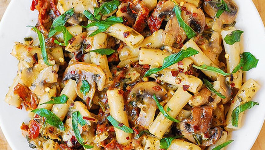 Pesto Chicken Pasta with Mushrooms
